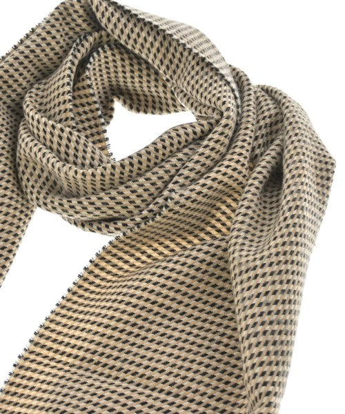 ARMANI COLLEZIONI Winter scarves