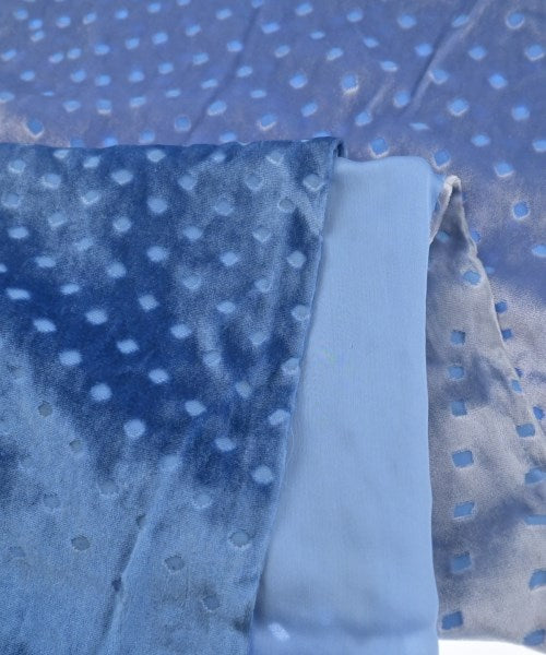 ARMANI COLLEZIONI Winter scarves