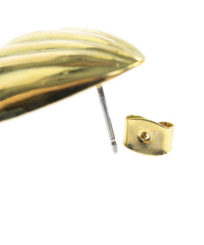 J&M DAVIDSON Pierces
