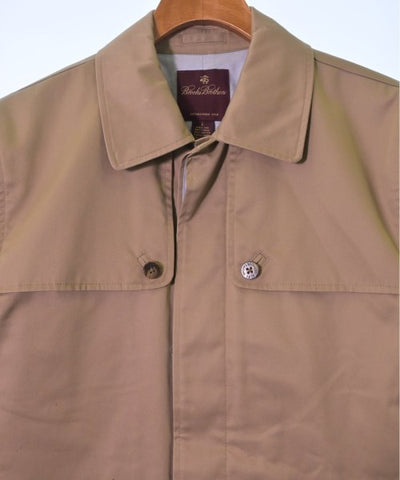 Brooks Brothers Soutien collar coats