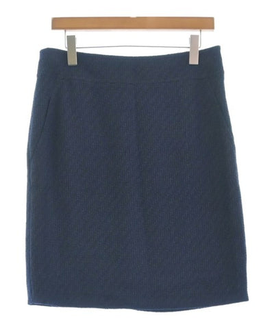 AKRIS punto Knee length skirts