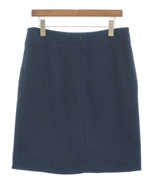 AKRIS punto Knee length skirts