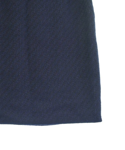 AKRIS punto Knee length skirts