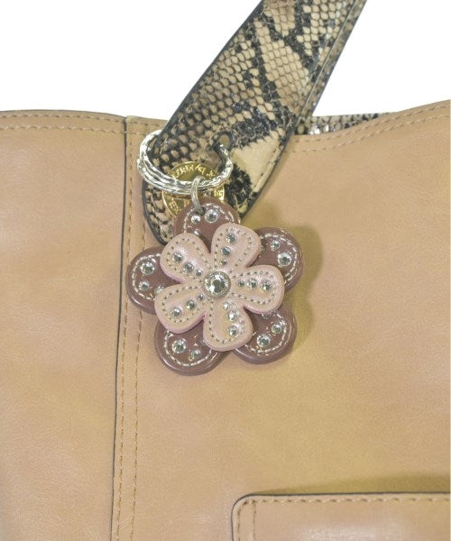 EVEX By KRIZIA Totes