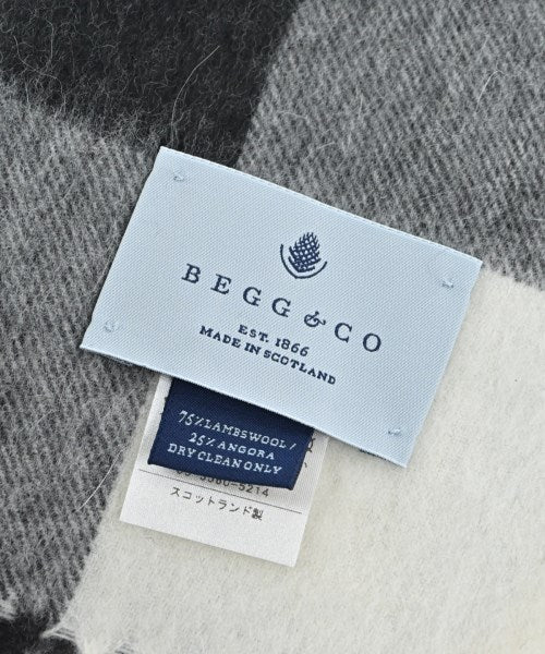 BEGG & CO Winter scarves