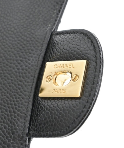 CHANEL Shoulder bags