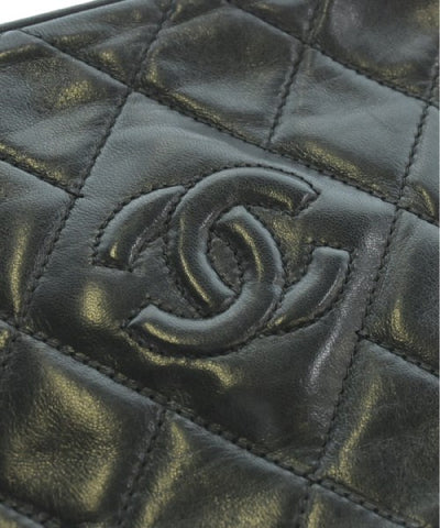 CHANEL Shoulder bags