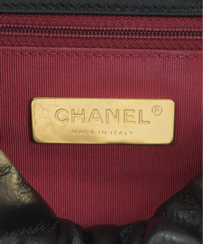 CHANEL Shoulder bags