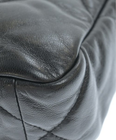 CHANEL Shoulder bags