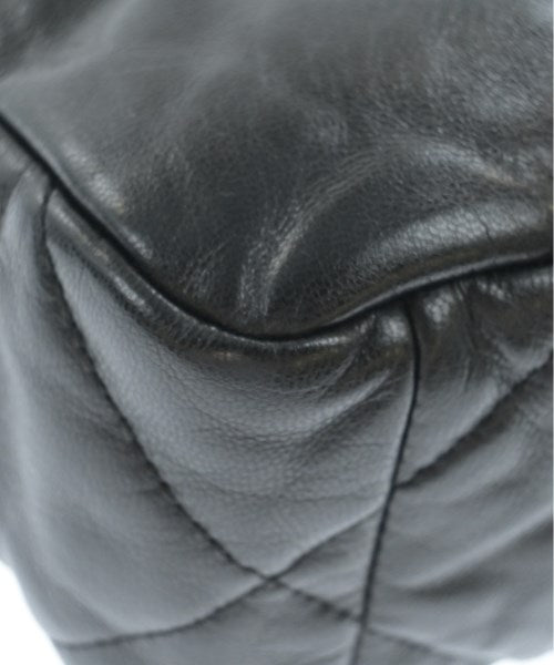 CHANEL Shoulder bags