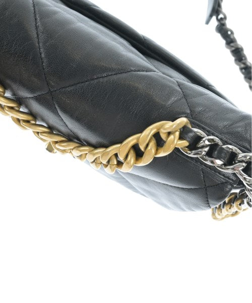 CHANEL Shoulder bags