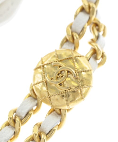 CHANEL Shoulder bags