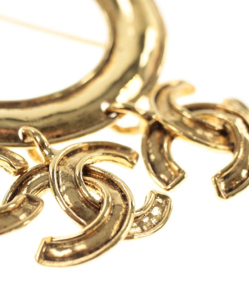 CHANEL Brooches/Corsages