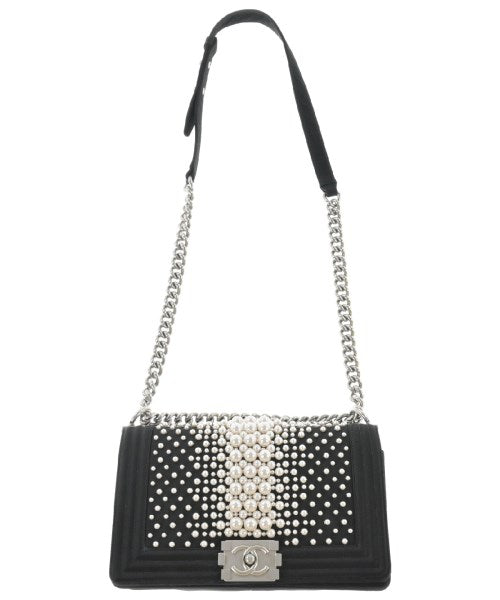 CHANEL Shoulder bags