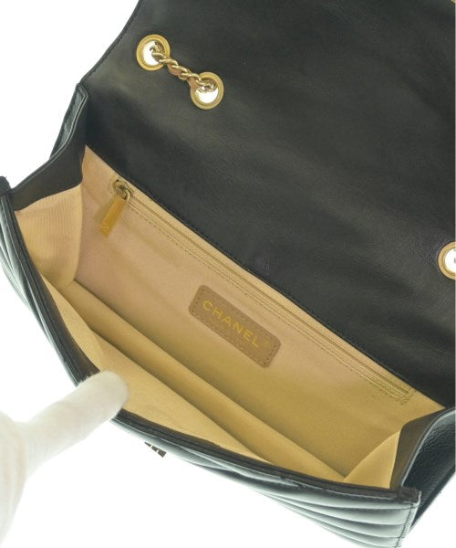 CHANEL Shoulder bags