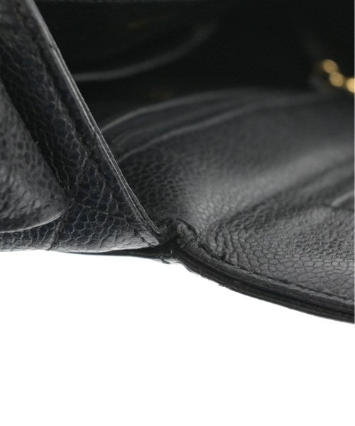 CHANEL Shoulder bags