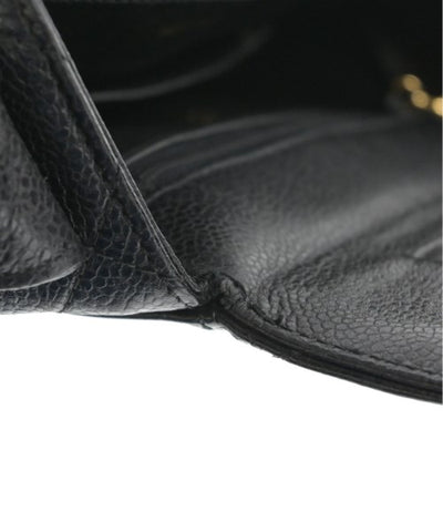 CHANEL Shoulder bags