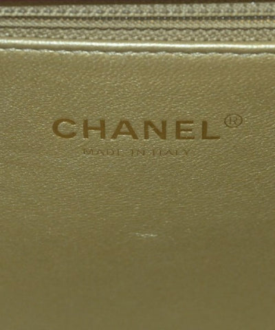 CHANEL Shoulder bags