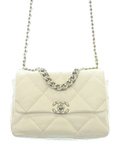 CHANEL Shoulder bags