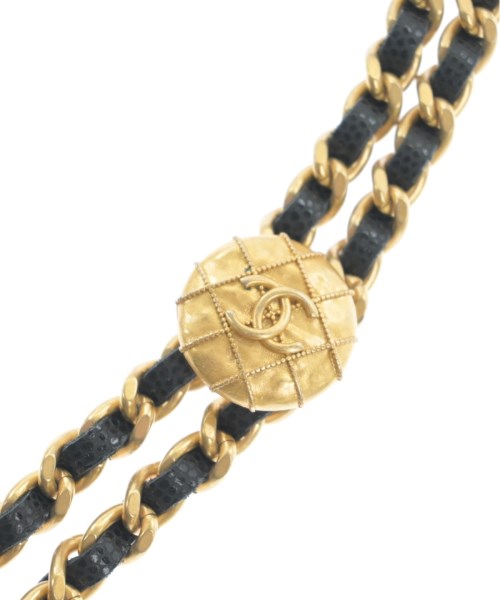 CHANEL Shoulder bags