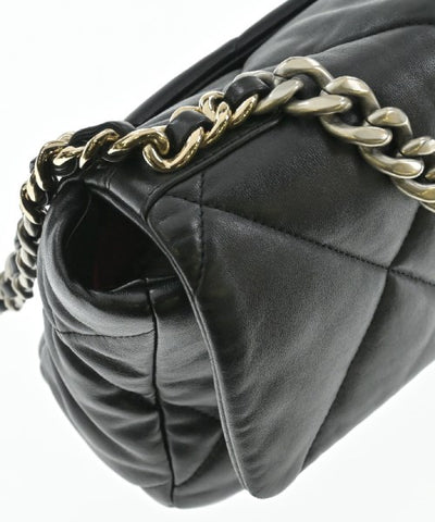 CHANEL Shoulder bags