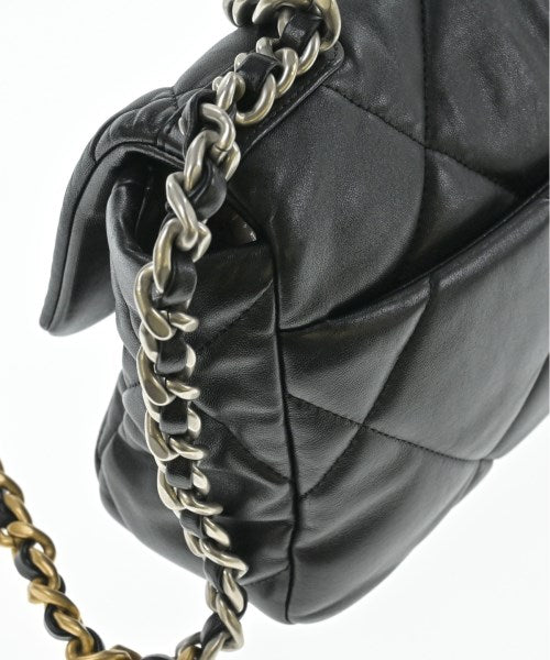 CHANEL Shoulder bags