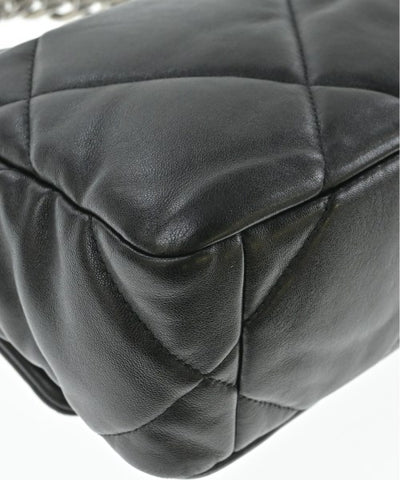 CHANEL Shoulder bags