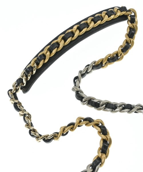 CHANEL Shoulder bags