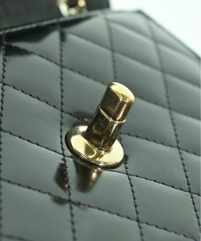 CHANEL Shoulder bags