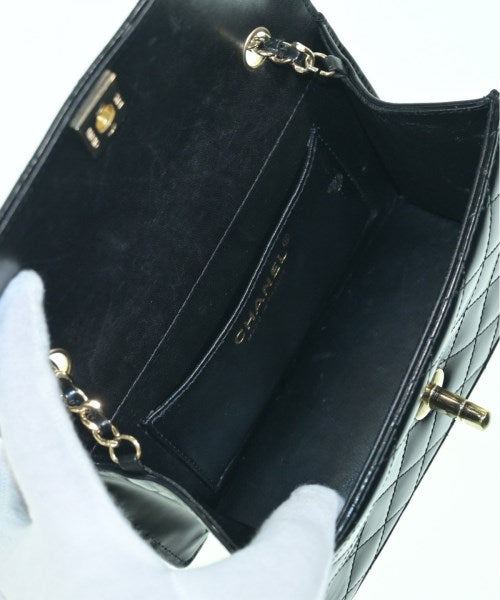 CHANEL Shoulder bags