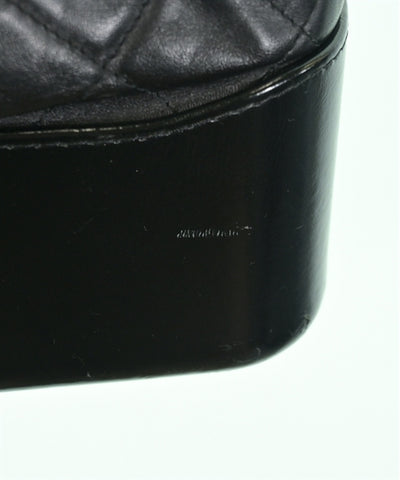 CHANEL Shoulder bags