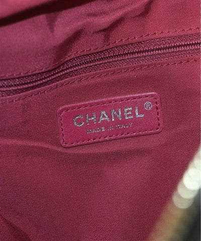 CHANEL Shoulder bags