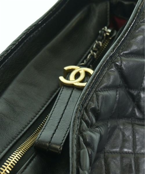 CHANEL Shoulder bags
