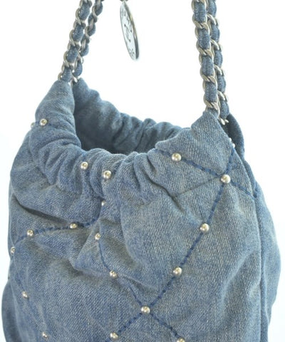 CHANEL Shoulder bags