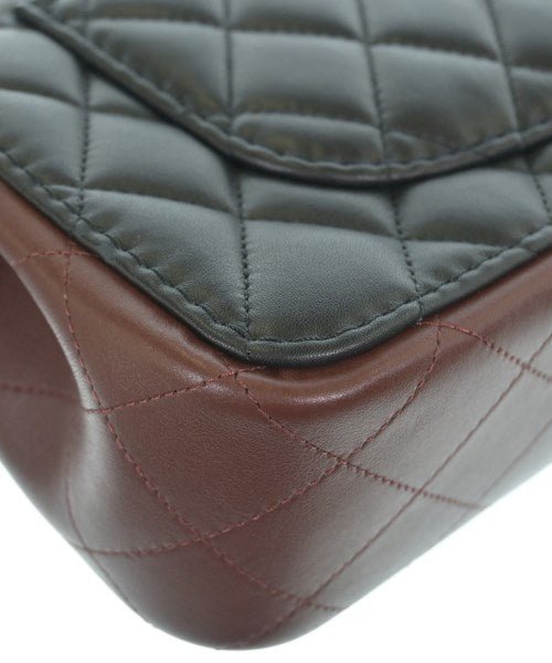 CHANEL Shoulder bags