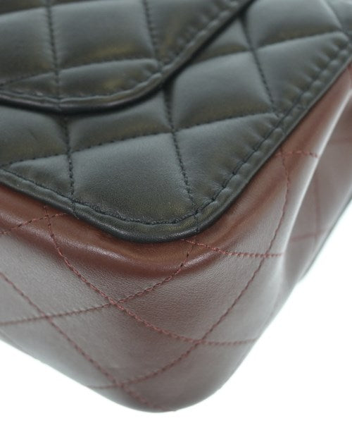 CHANEL Shoulder bags