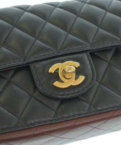 CHANEL Shoulder bags