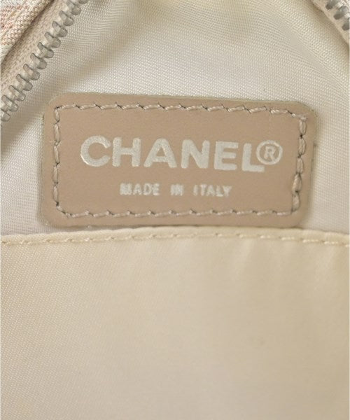 CHANEL Pouches