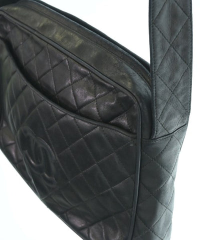 CHANEL Shoulder bags