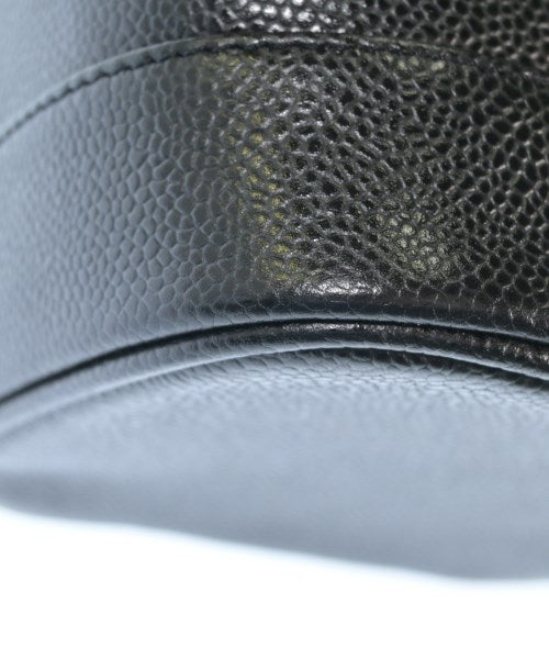 CHANEL Shoulder bags