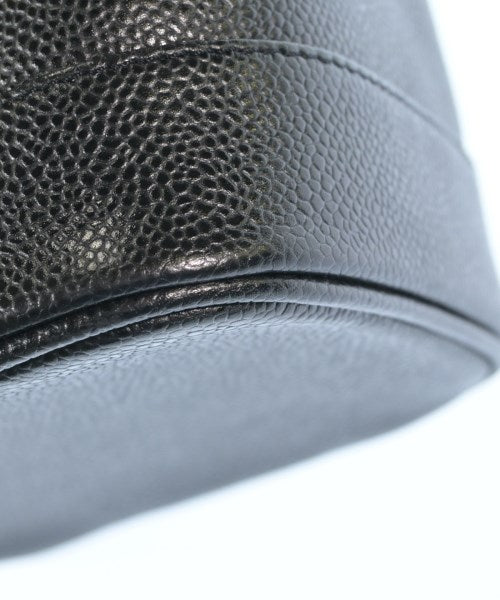 CHANEL Shoulder bags