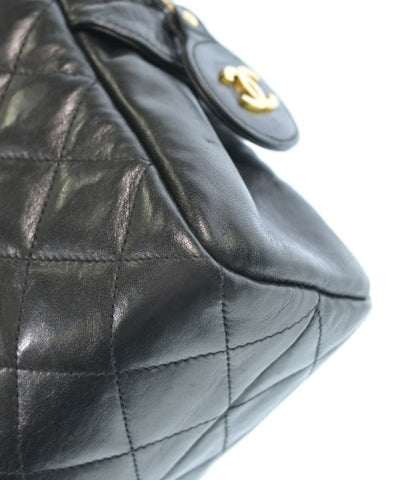 CHANEL Shoulder bags