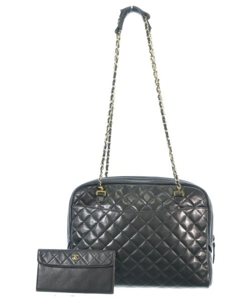 CHANEL Shoulder bags