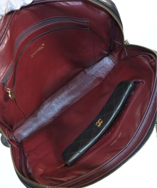 CHANEL Shoulder bags