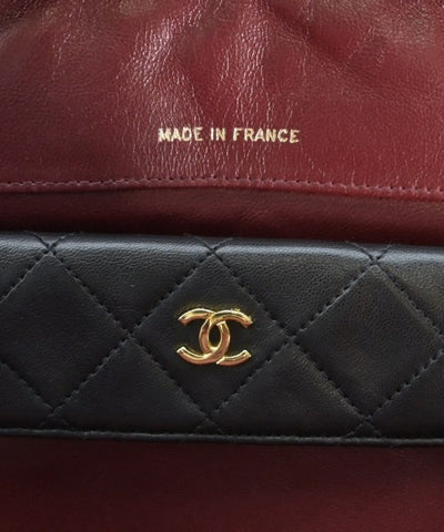 CHANEL Shoulder bags