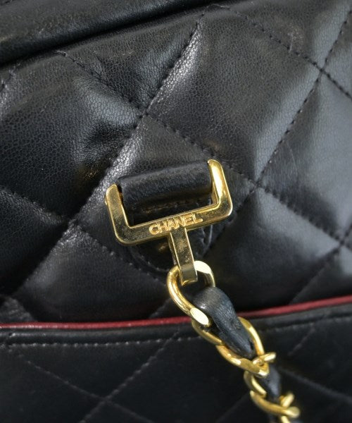 CHANEL Shoulder bags