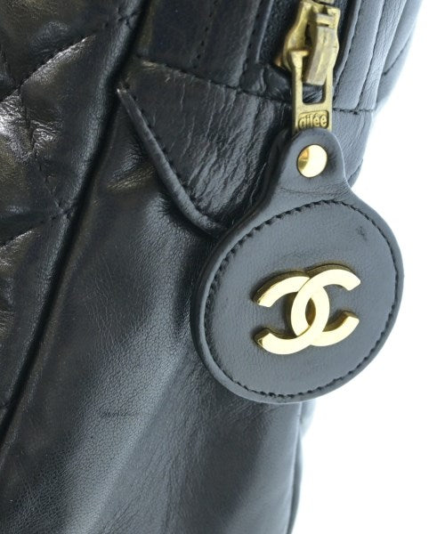 CHANEL Shoulder bags