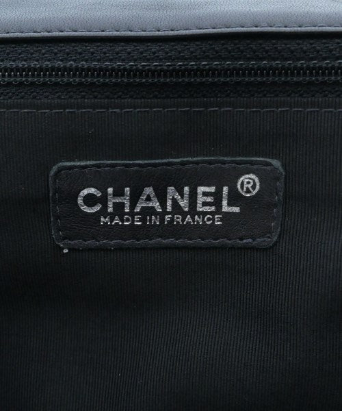 CHANEL Shoulder bags