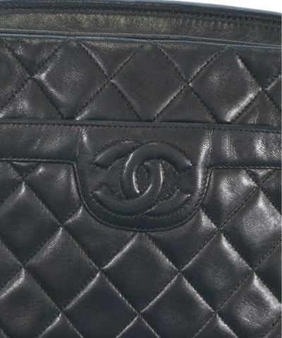 CHANEL Shoulder bags
