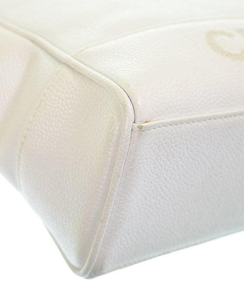 CHANEL Shoulder bags